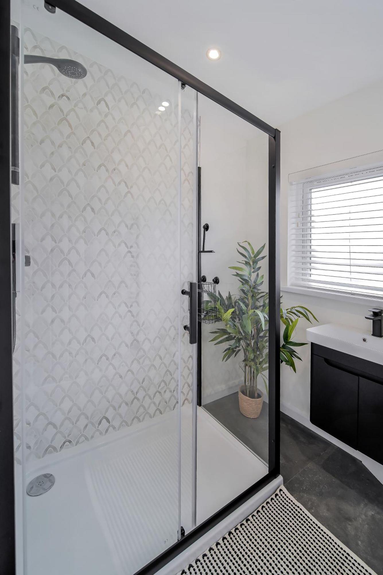 Apartamento The Burrow Sion Mills Exterior foto